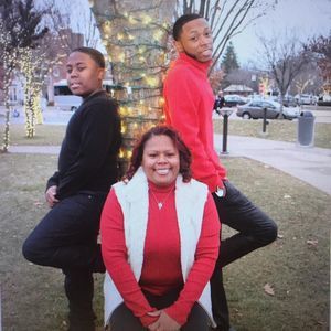 Meet your Posher, Monique